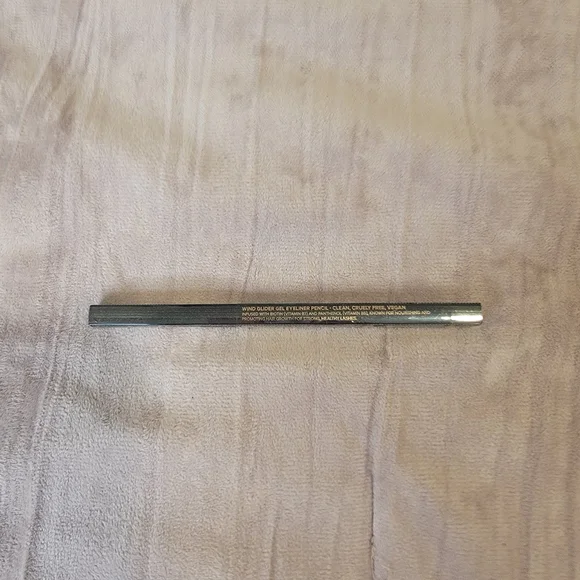 Black Eyeliner - Picture 2 of 5